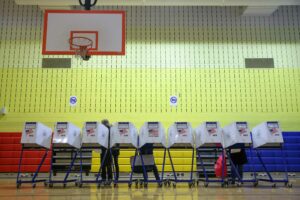 Η μεγάλη μάχη της Νέας Υόρκης: Μαμντάνι και Κουόμο στην κούρσα για τη δημαρχία