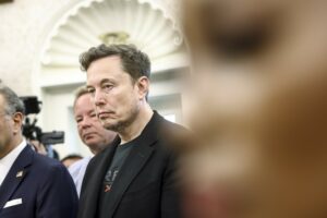 Starlink: Οι πέντε κινήσεις της ΕΕ για να περιορίσει την κυριαρχία του Έλον Μασκ