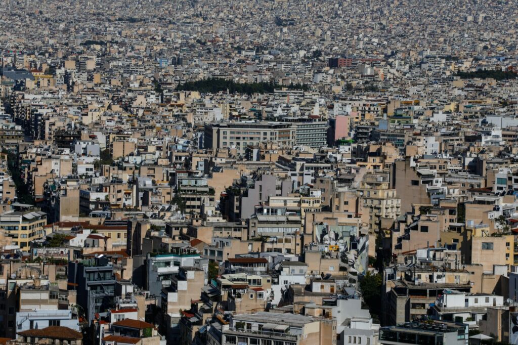 Επιστροφή ενοικίου: Μόλις 225 ευρώ κατά μέσο όρο πληρώνουν οι Έλληνες για στέγη, αποκαλυπτικά στοιχεία από την ΑΑΔΕ