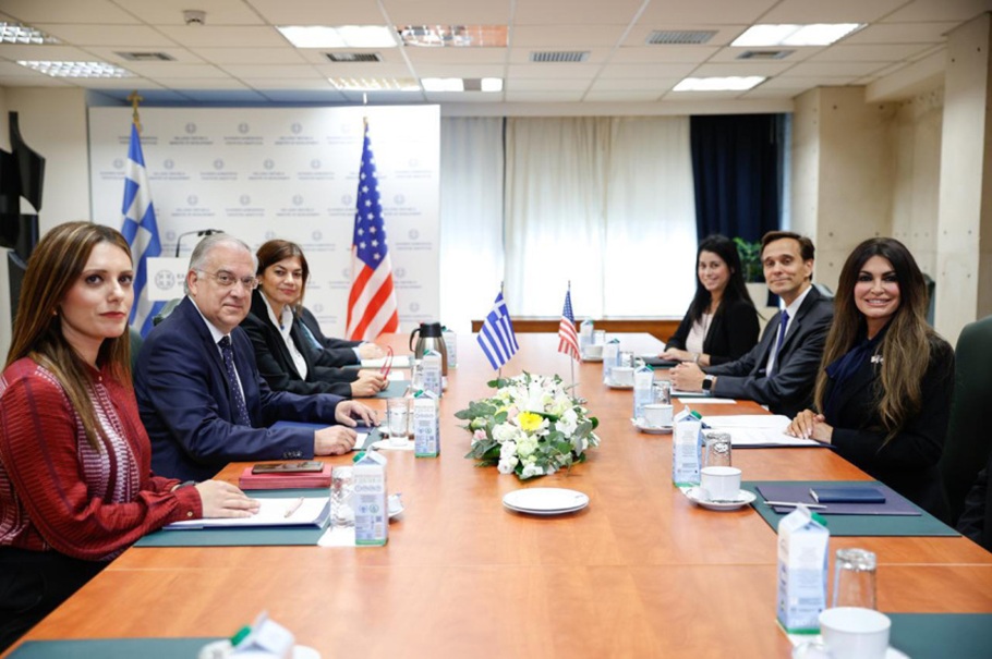 θεοδωρικακοσ γκιλφοιλ