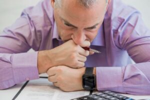 Στα 407,6 δισ. το ιδιωτικό χρέος στην Ελλάδα σύμφωνα με έκθεση ΙΟΒΕ–CEPAL