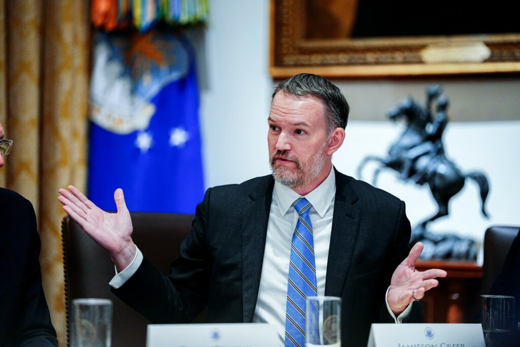 ΗΠΑ και Ελβετία συμφωνούν σε δασμούς 15%, με αντάλλαγμα επενδύσεις 200 δισ.