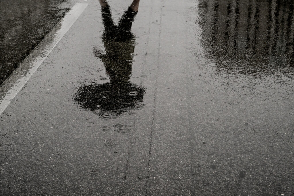 Κέρκυρα: Σφοδρές καταιγίδες πλήττουν το νησί, κατέρρευσε τοιχίο