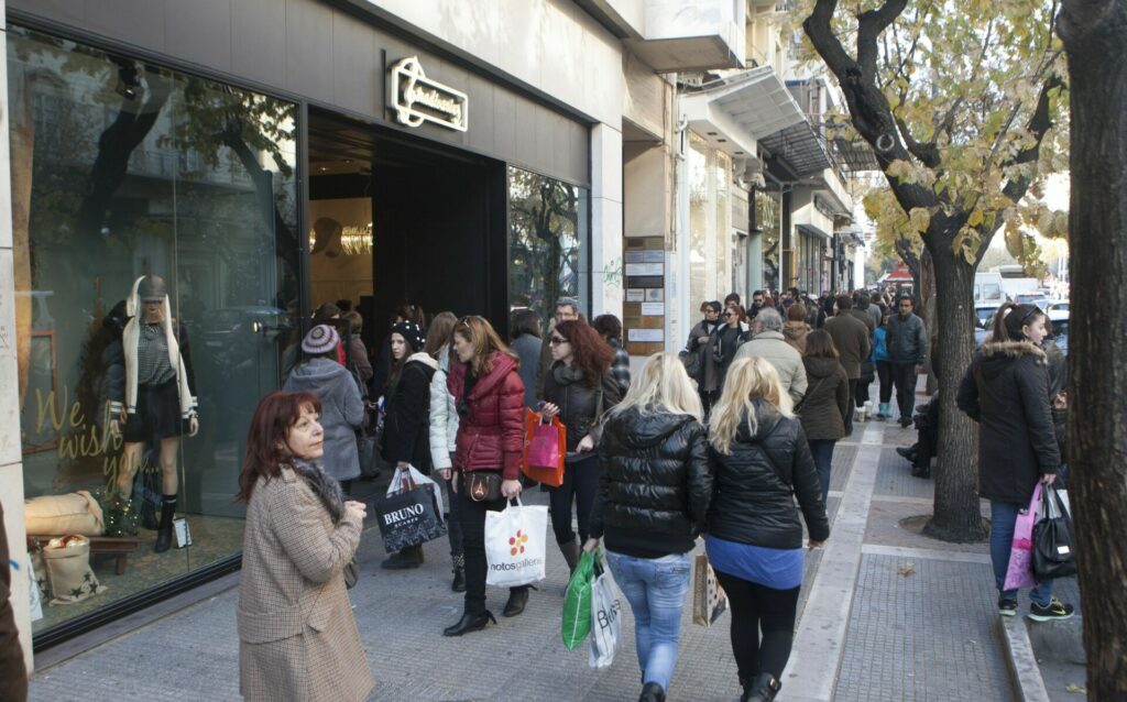 Εορταστικό ωράριο Χριστουγέννων 2025: Από 13 Δεκεμβρίου στη Θεσσαλονίκη