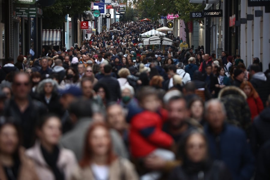 Έρχονται τέσσερις Κυριακές με ανοιχτά τα καταστήματα