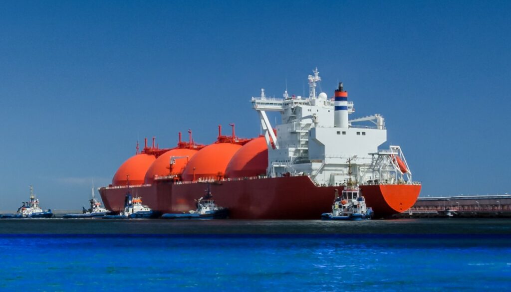 Σπάνε ρεκόρ τα ναύλα τάνκερ για μεταφορά LNG & πετρελαίου