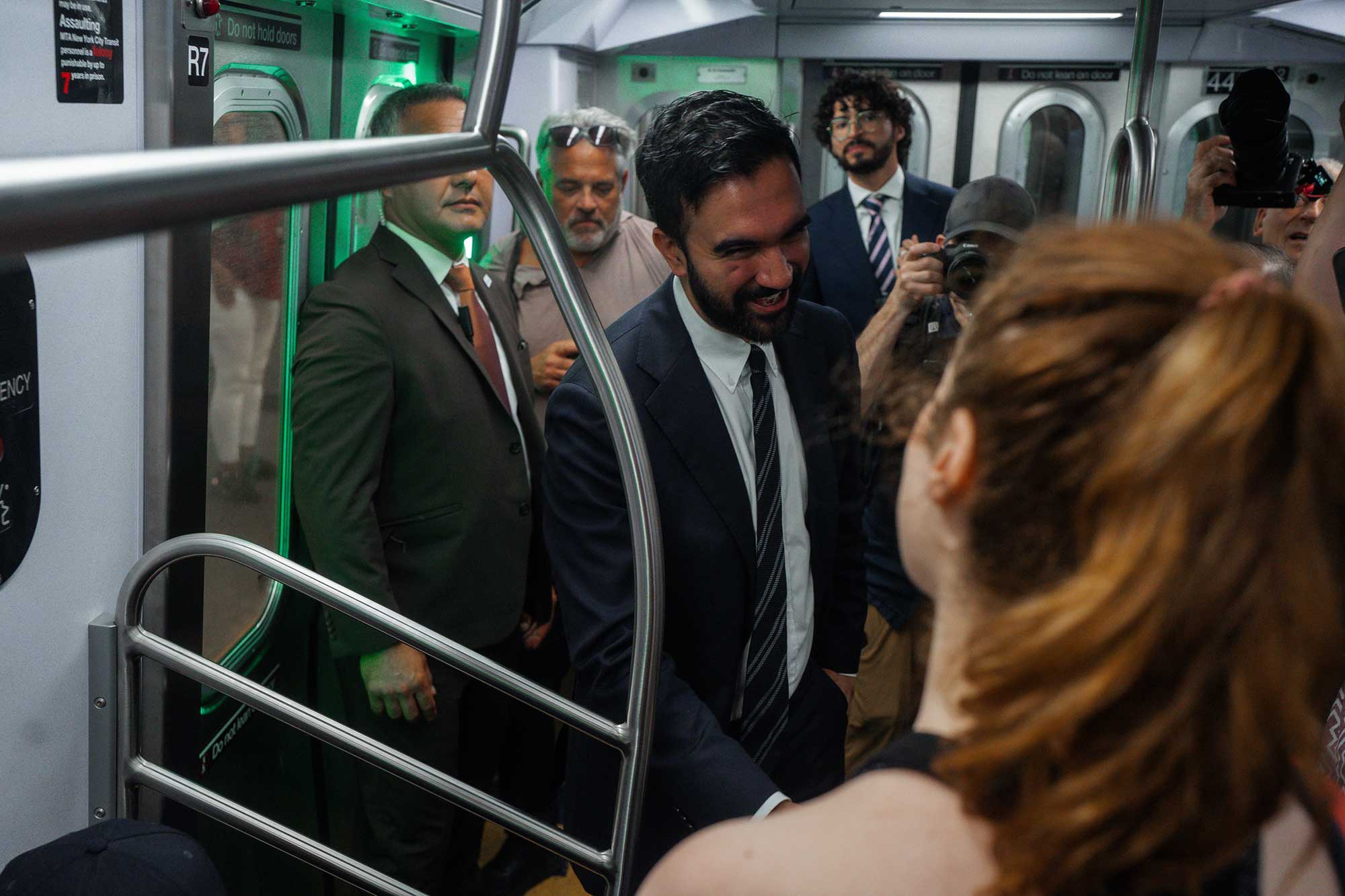 μαμντανι νεα υορκη