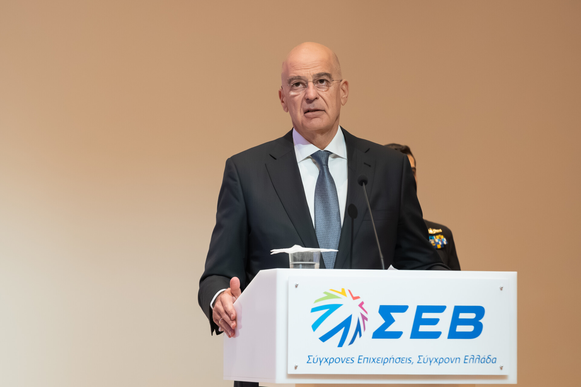 Ο Νίκος Δένδιας στο γενικό συμβούλιο του ΣΕΒ