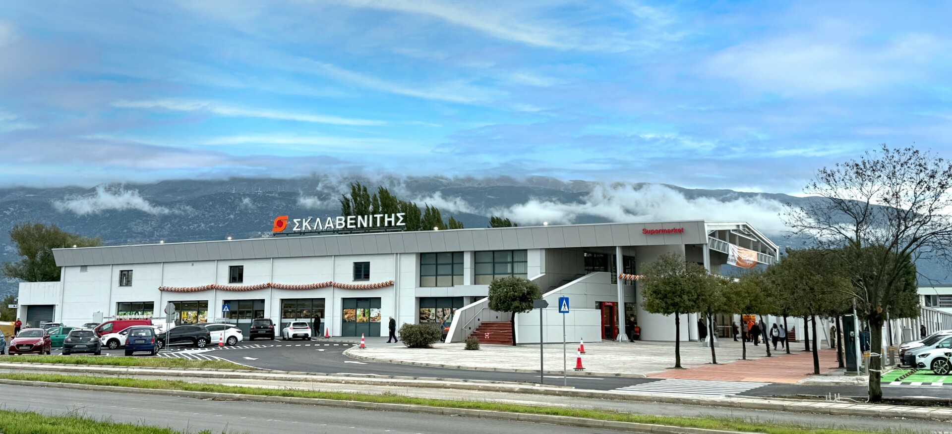 Το Lake Center γίνεται ο τέλειος προορισμός για αγορές και διασκέδαση