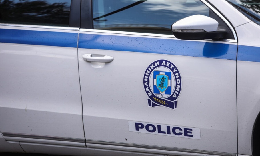 Μενίδι: Ανήλικη πήγε στην Αστυνομία με νεκρό έμβρυο σε σακούλα