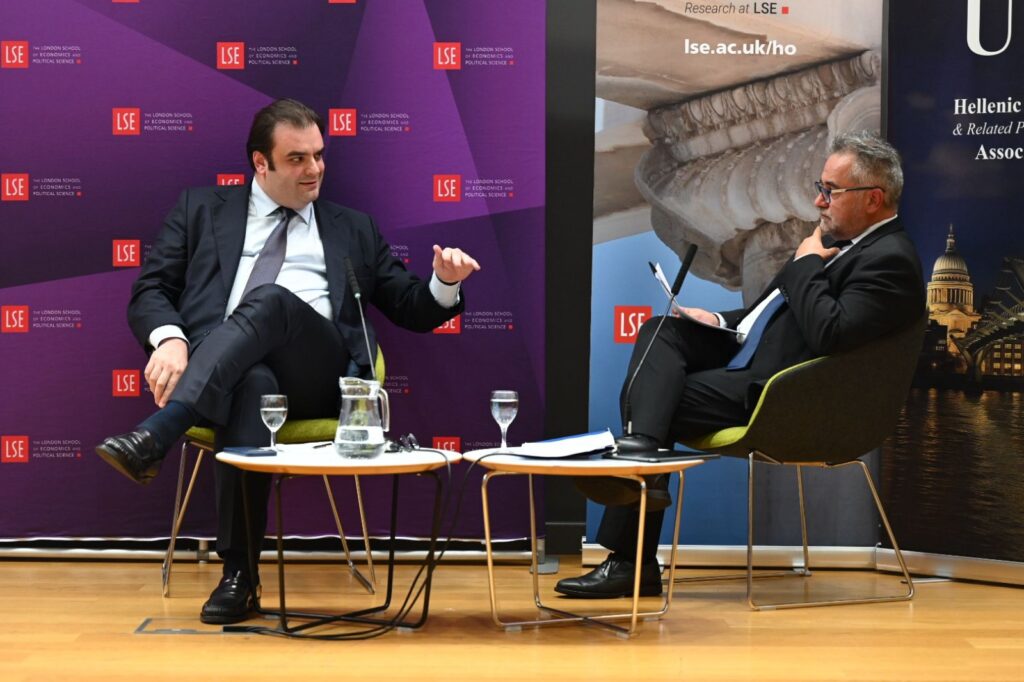 Πιερρακάκης στο LSE: Η Ελλάδα μπορεί να γίνει “story αναγέννησης”