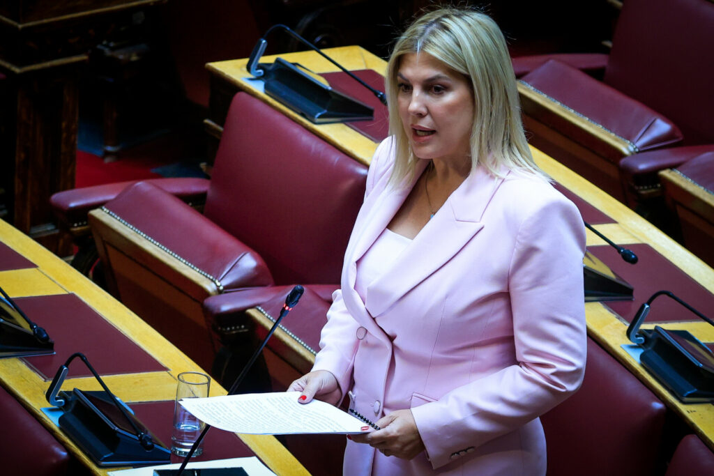 Τι είπε η Θρασκιά για Τσίπρα και προκάλεσε επίθεση Μαρινάκη στο ΠΑΣΟΚ