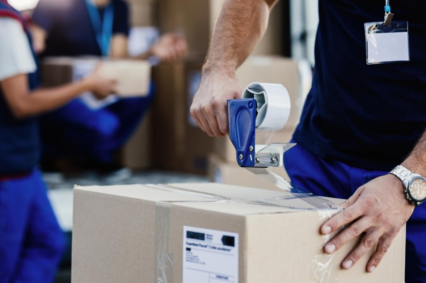 Φόρος σε Shein, Temu, Alibaba: Πώς θα πληρώνουμε τα έξτρα 2 ευρώ