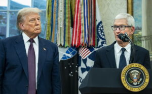 Να σκάσω ή να “γλείψω”; Το δίλημμα των CEOs απέναντι στον Donald Trump