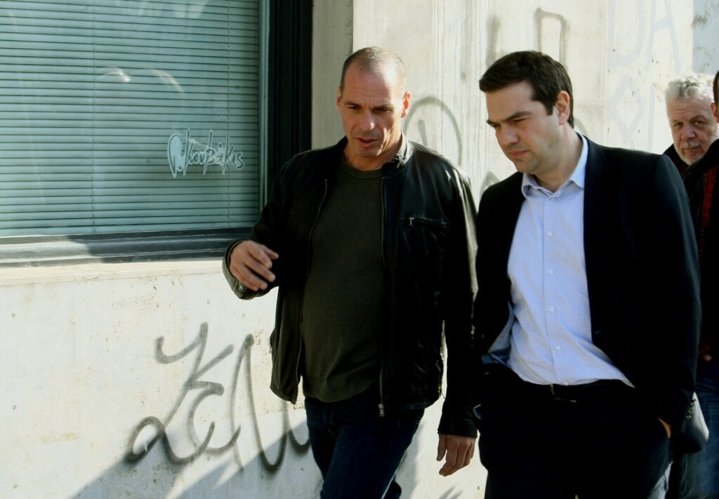 Η απάντηση Βαρουφάκη σε Τσίπρα για τα κουπόνια