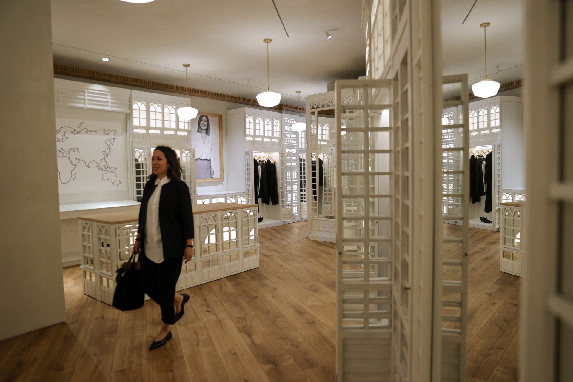 Κατάστημα της Zara στην Ισπανία © EPA/CABALAR