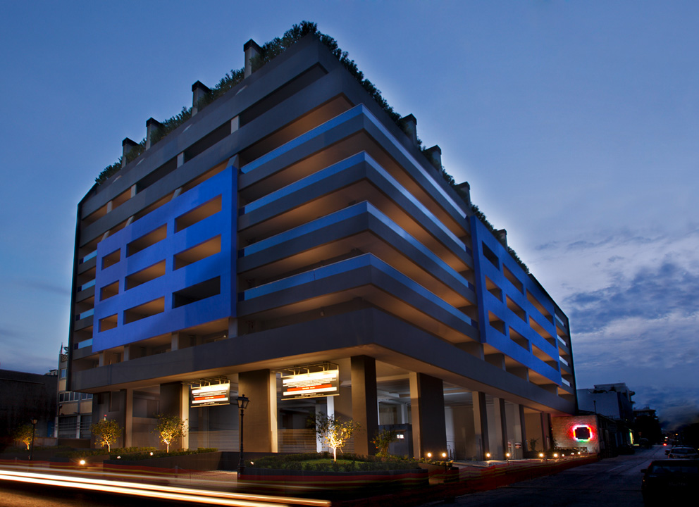 Νέο ξενοδοχείο στο Pharos του Πειραιά ετοιμάζει ο Χάρης Σιγανός της Zeus International