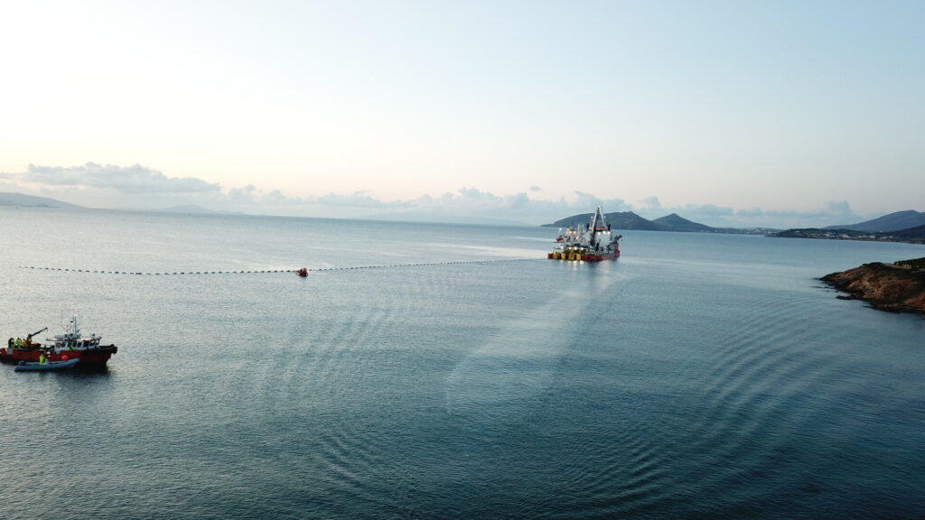 Ο ΑΔΜΗΕ προκηρύσσει πάλι τον διαγωνισμό για την ηλεκτρική διασύνδεση Κορίνθου-Κω