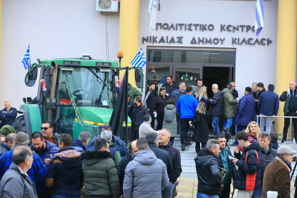 Αγρότες: Κλιμακώνουν τις κινητοποιήσεις μετά το «όχι» στο κάλεσμα Μητσοτάκη