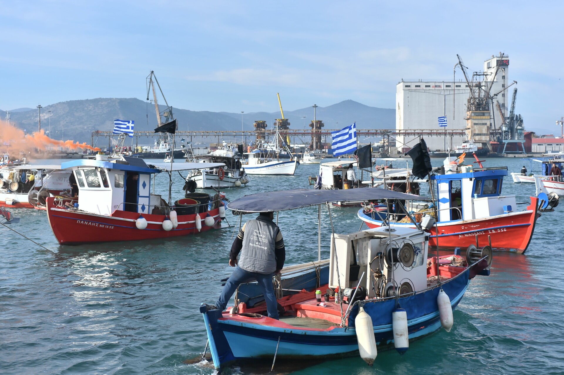 ΚΙΝΗΤΟΠΟΙΗΣΗ ΑΓΡΟΤΩΝ ΣΤΟ ΛΙΜΑΝΙ ΤΟΥ ΒΟΛΟΥ (ΒΑΣΙΛΗΣ ΟΙΚΟΝΟΜΟΥ/EUROKINISSI)