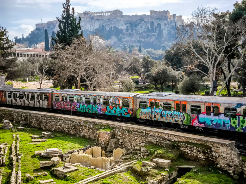 ΣΤΑΣΥ: Καμπάνα 3,8 εκατ. στην CAF για καθυστερήσεις στην αναβάθμιση συρμών του ΗΣΑΠ