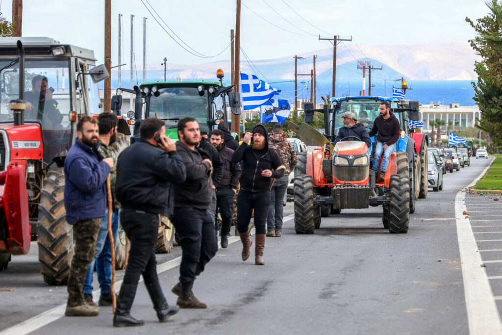 Αγρότες: Το σχέδιο της κυβέρνησης για αποκλιμάκωση