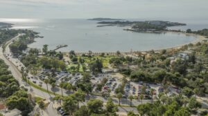 ΕΤΑΔ: 4 δεσμευτικές προσφορές για την Ακτή Βουλιαγμένης