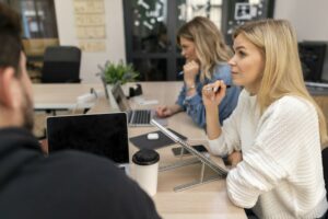 Eurobank: Τι δείχνει η ενίσχυση απασχόλησης και παραγωγής