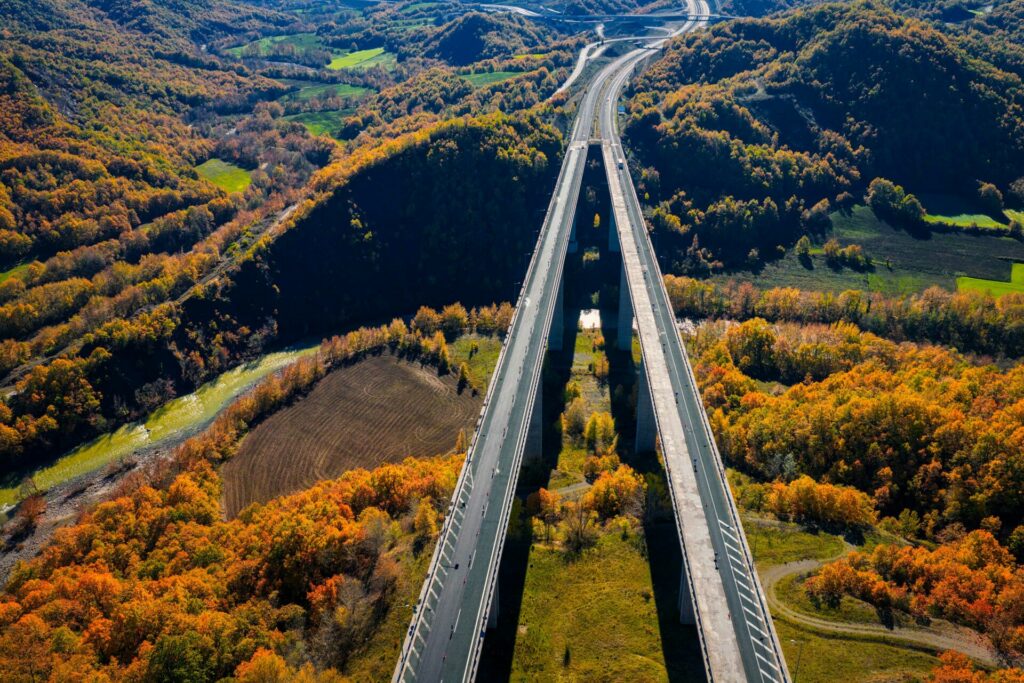 Υπερταμείο: Στη Βουλή η σύμβαση παραχώρησης της Εγνατίας Οδού, τη Δευτέρα placement για το 5% της ΕΥΑΘ