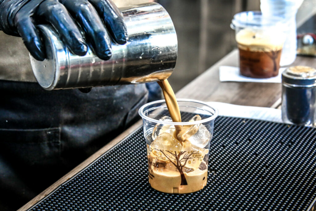 Πρωταθλήτρια Ευρώπης στο ντελίβερι καφέ η Ελλάδα με το 50% των πωλήσεων