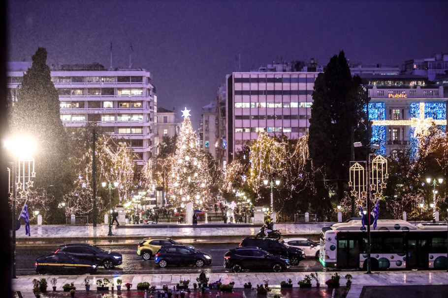 Καιρός: Βροχές τα Χριστούγεννα, πού θα χιονίσει την Πρωτοχρονιά