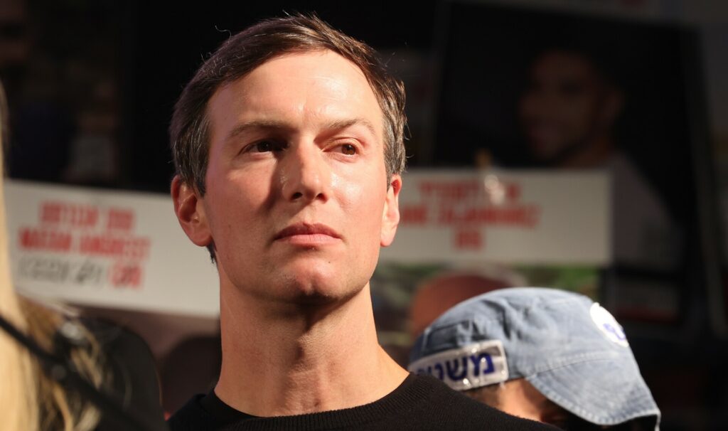 Το πολυτελές όνειρο του Κούσνερ σκοντάφτει στη βαλκανική πολιτική πραγματικότητα