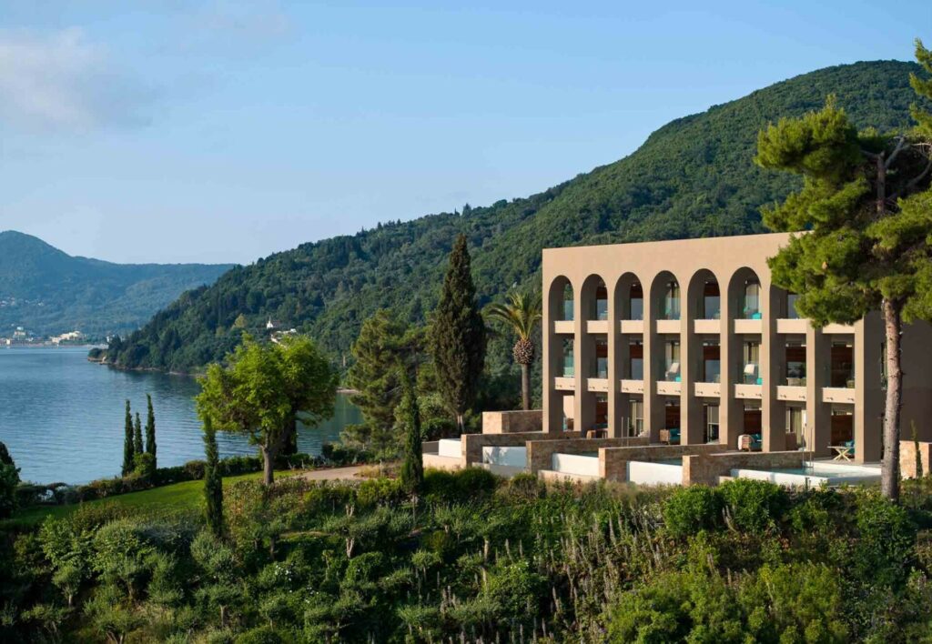 Η επενδυτική άνοδος της Mar-Bella Collection: Έκρηξη τζίρου και νέα κίνηση στη Θεσπρωτία