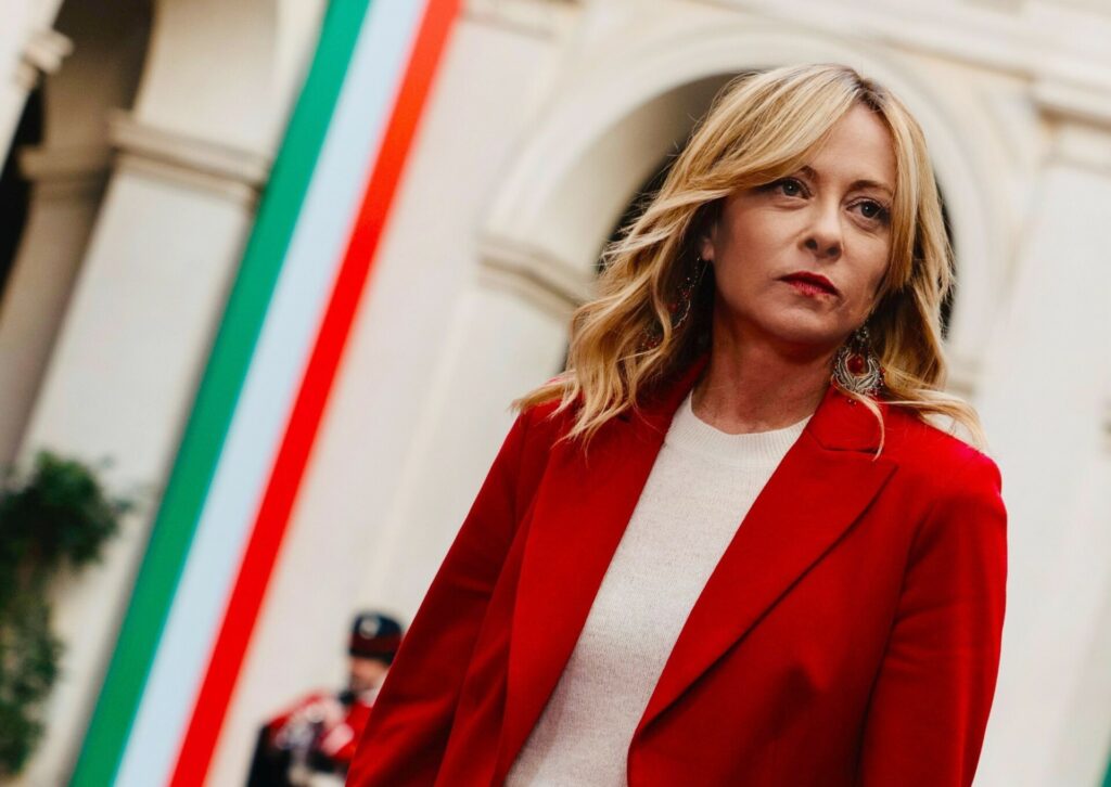 Η σύγκρουση της Μελόνι με τις ιταλικές τράπεζες και η παρέμβαση της Κομισιόν