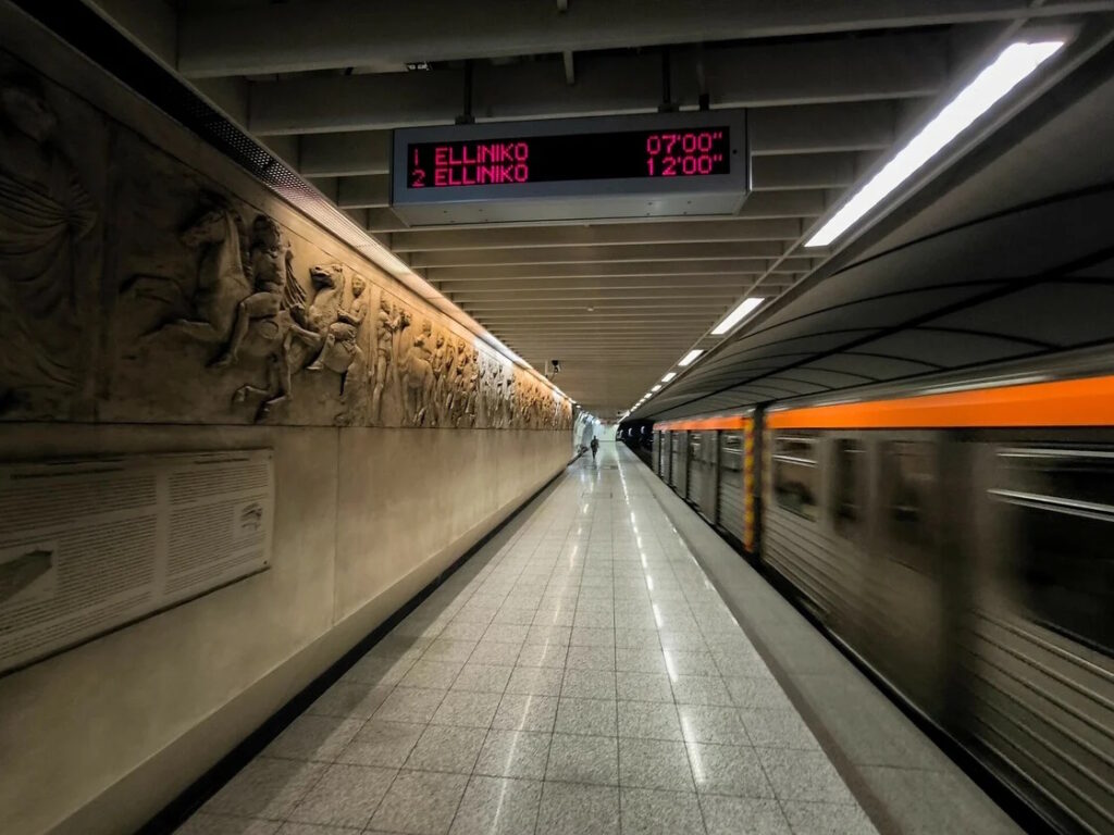 Πώς θα κινηθούν τα ΜΜΜ παραμονή και ανήμερα των Χριστουγέννων