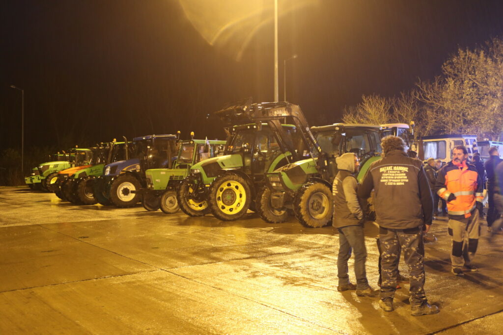 Μπλόκο αγροτών στο Τελωνείο του Προμαχώνα