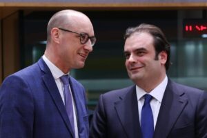 Νίκη-ορόσημο για την Ελλάδα: Ο Κυριάκος Πιερρακάκης πρόεδρος του Eurogroup