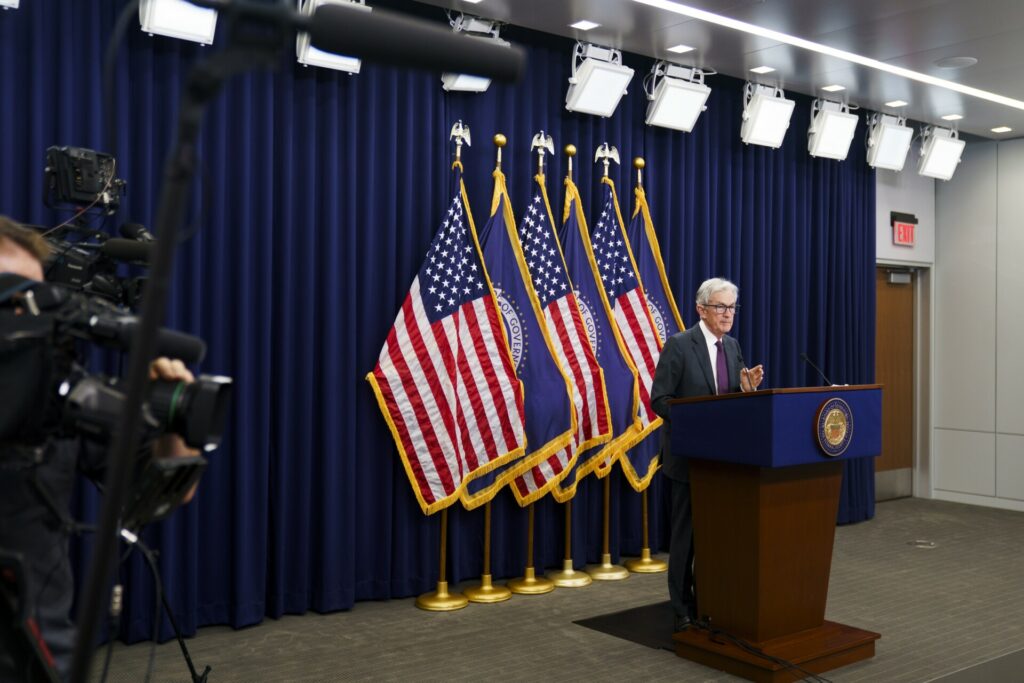 Γιατί η μείωση επιτοκίων της Fed δεν αρκεί για να στηρίξει την οικονομία