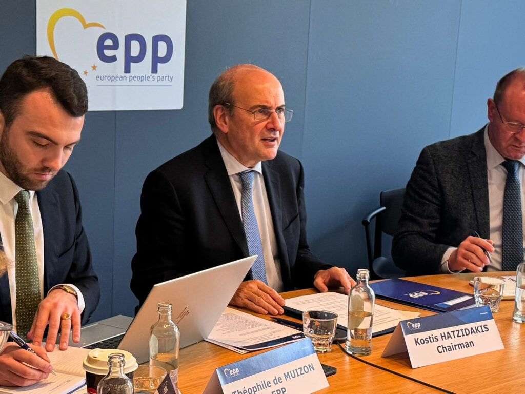 Χατζηδάκης: Παρεμβάσεις σε 9 τομείς για την ανταγωνιστικότητα