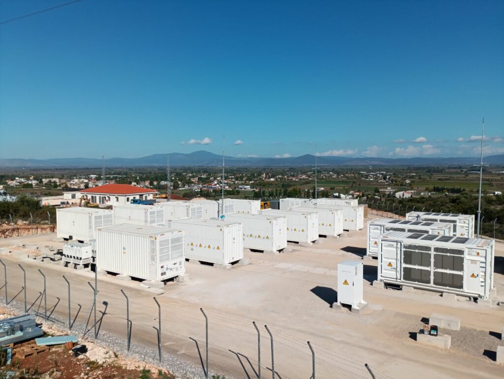 Η MORE ολοκλήρωσε τρία μεγάλα έργα αποθήκευσης ενέργειας