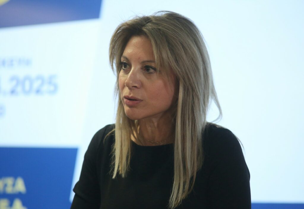 Ταράζει τα νερά η Μαρία Καρυστιανού: Από ποια κόμματα κλέβει ψηφοφόρους