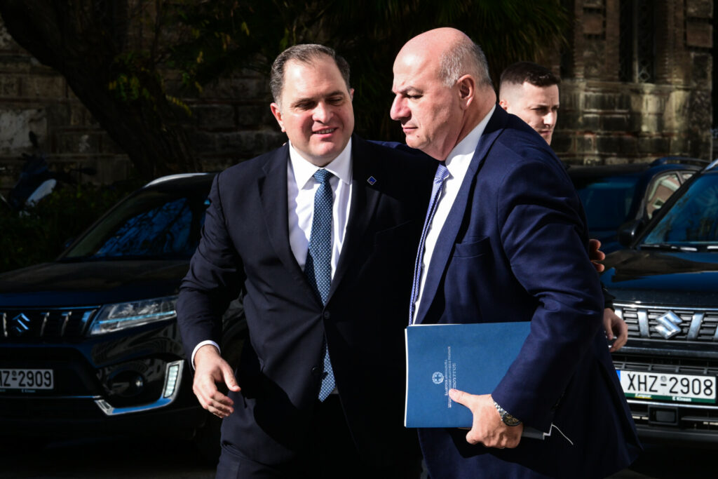 Τσιάρας σε αγρότες: Χωρίς διάλογο δεν διαμορφώνονται εθνικές θέσεις