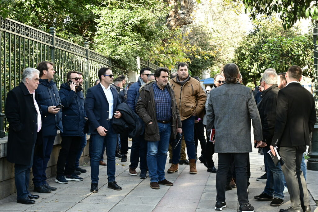 Στο Μαξίμου οι αγρότες: Ποιοι συμμετέχουν στη συνάντηση με τον Μητσοτάκη