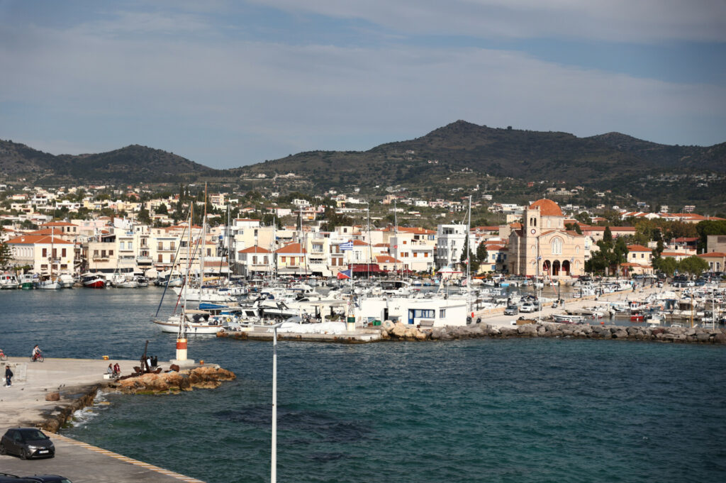 Αίγινα: Ακατάλληλο το νερό για κάθε χρήση, “βαρύ” πόρισμα της Περιφέρειας