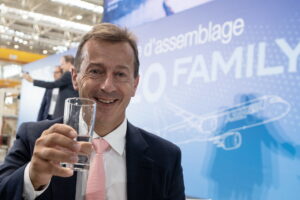 Φορί (Airbus): Συγχαρητήρια στους εργαζομένους και συναγερμός για τους γεωπολιτικούς κινδύνους