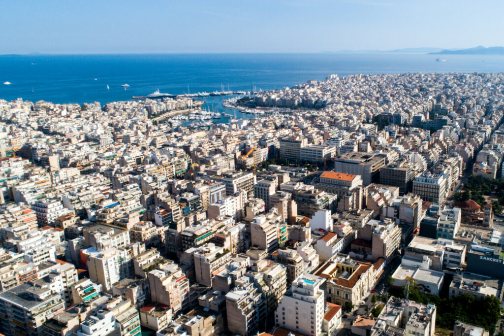 Η κρυφή περιουσία των Δήμων που μπορεί να λύσει το στεγαστικό