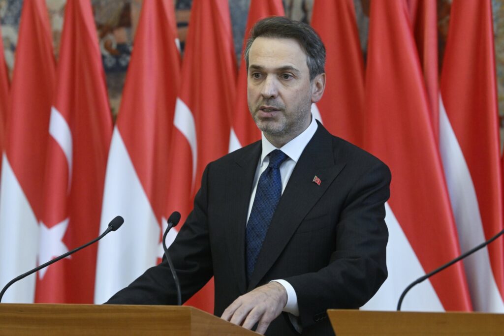 Υδρογονάνθρακες: Συμφωνία Τουρκίας με ExxonMobil για έρευνες σε Μεσόγειο & Μαύρη Θάλασσα