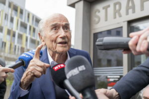 Παγκόσμιο Κύπελλο 2026: Οι συστάσεις Μπλάτερ για μποϊκοτάζ των Ευρωπαίων και η πολιτικοποίηση του Μουντιάλ