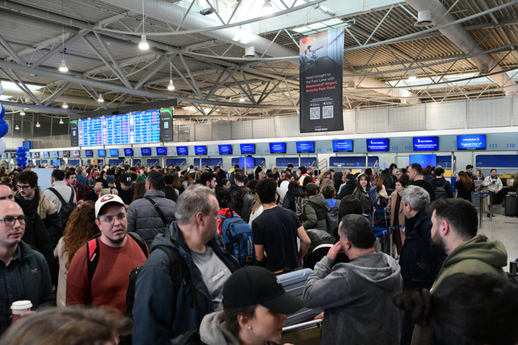 FIR Αθηνών: Η ανακοίνωση της ΥΠΑ για το τεχνικό πρόβλημα που “μπλοκάρει” τις πτήσεις