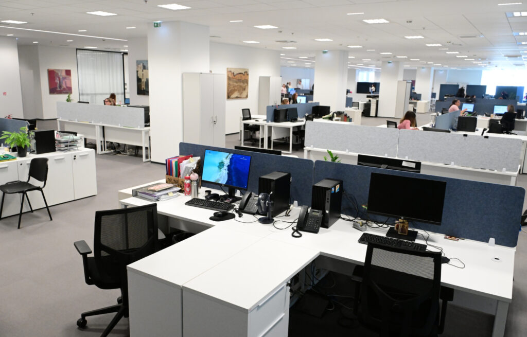 Δημόσιοι υπάλληλοι: Ποιοι κερδίζουν έως 1.212 ευρώ τον χρόνο